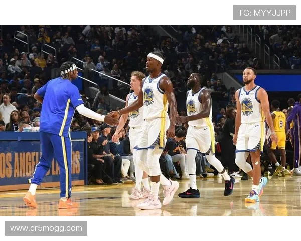 勇士官方宣布库里与霍福德因伤缺阵 明日对阵太阳挑战困难