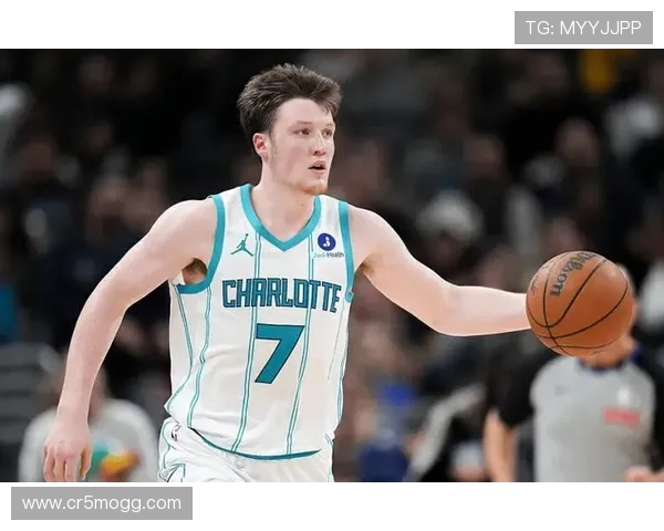 黄蜂官方祝贺克尼普尔赛季第二次荣膺东部月最佳新秀奖杯